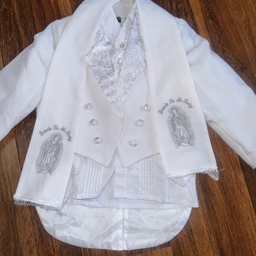 Rafael White Garment with Silver Detail